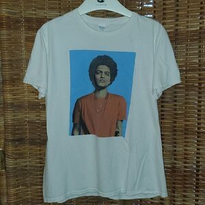 Bruno Mars 24K World Tour T Shirt L